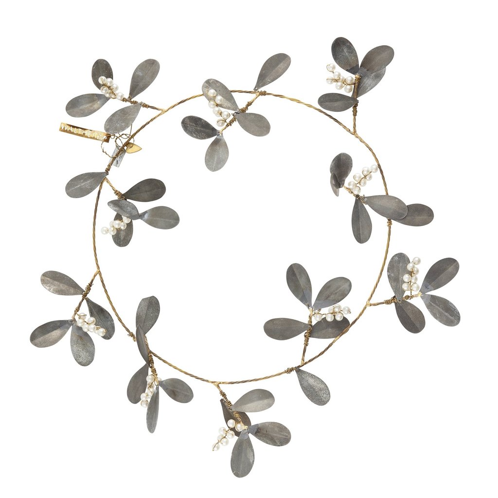 Snowberry & Zinc Leaf Wreath - BLACK FRIDAY